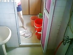 Ki gen matirite lè w ap pran yon douch